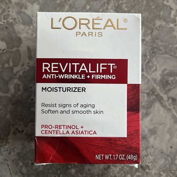 L’Oréal Paris Revitalift Anti-Wrinkle +Firming Moisturizer Pro-Retinol 1.7oz NEW - Picture 3 of 12